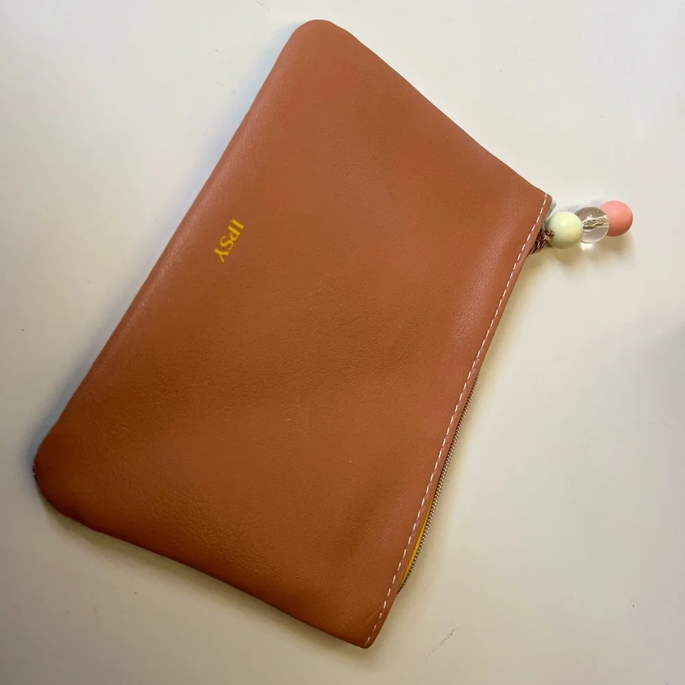 Eras Tour Taylor Swift Groovy Makeup Bag - Picture 5 of 6